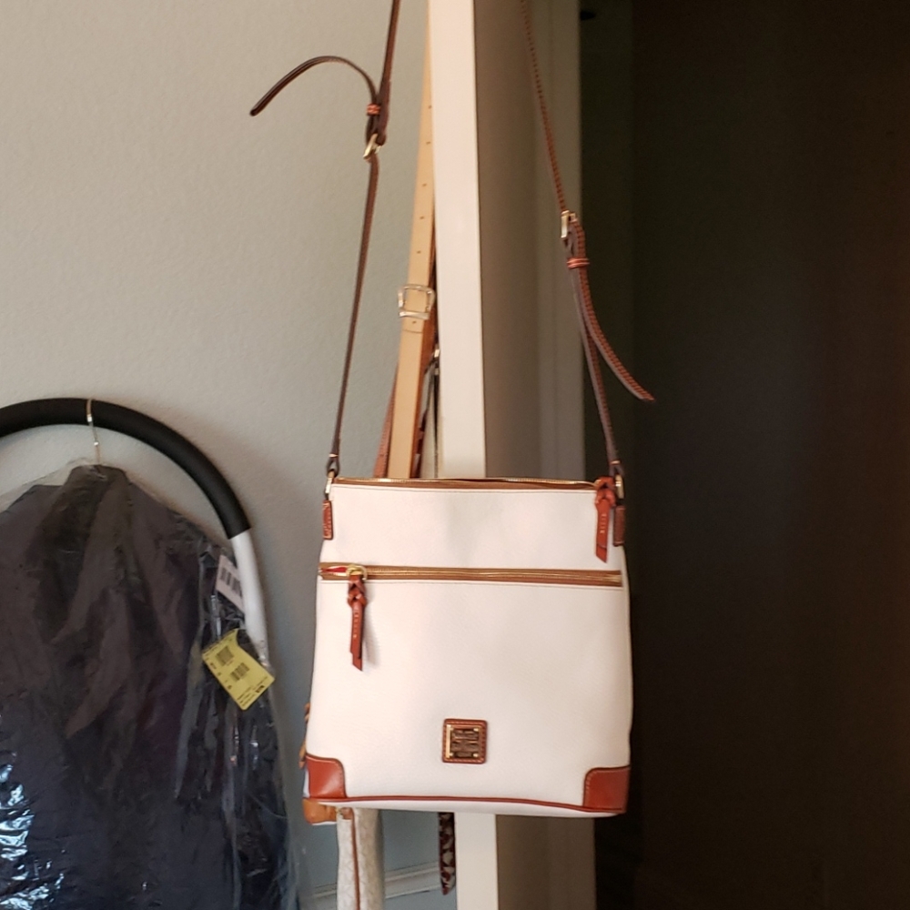Dooney and Bourke Crossbody purse